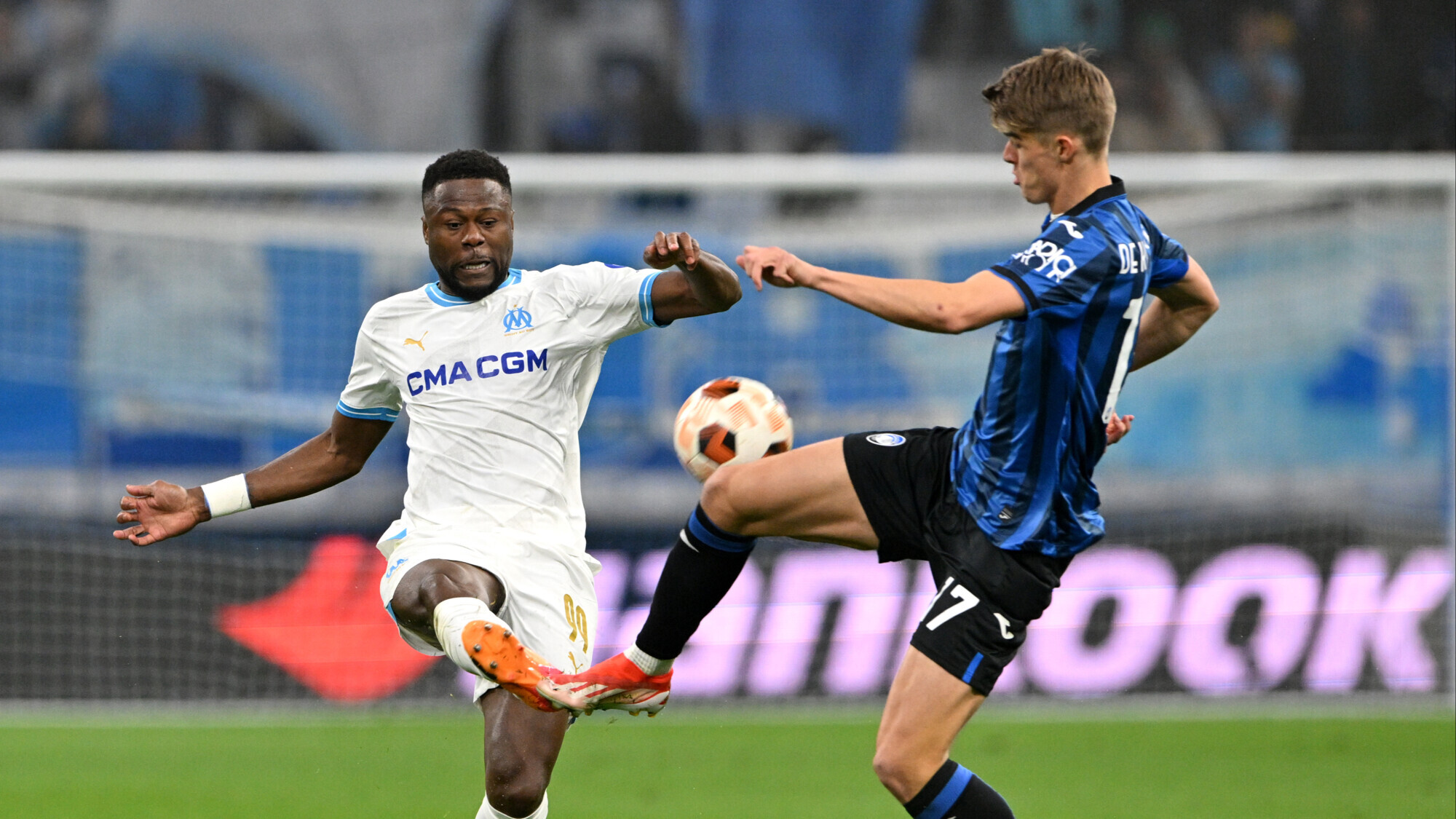 “Марсель” и “Аталанта” сыграли вничью в первом полуфинальном матче Лиги Европы. Миранчук вышел на 83-й минуте