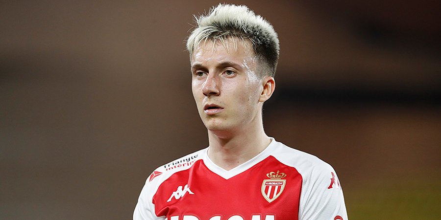 Главный тренер 