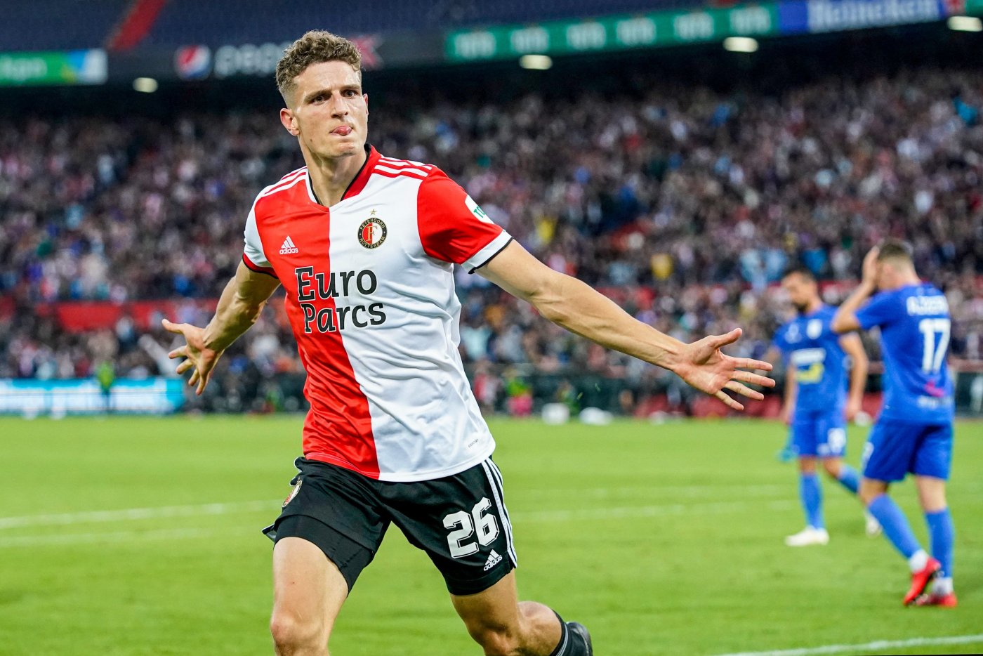 Дубль Тиля помог 