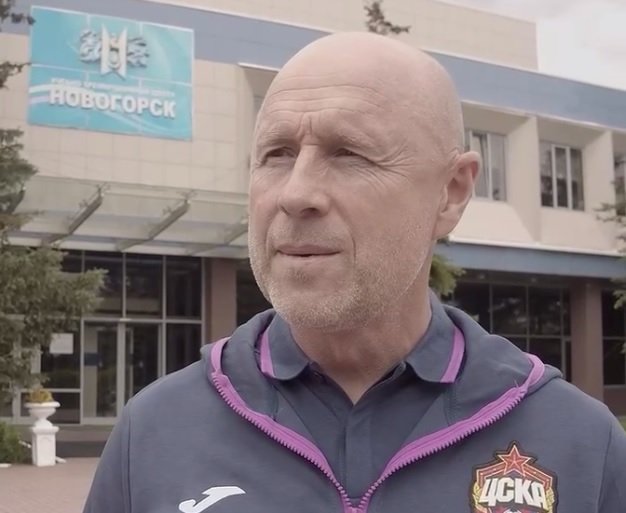 Первую желтую карточку ЦСКА в сезоне получил главный тренер Федотов