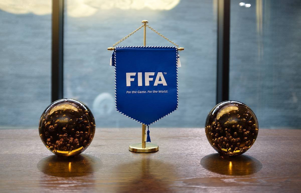 Гендиректор Шахтера: что нужно сделать России, чтобы ФИФА исключила их?