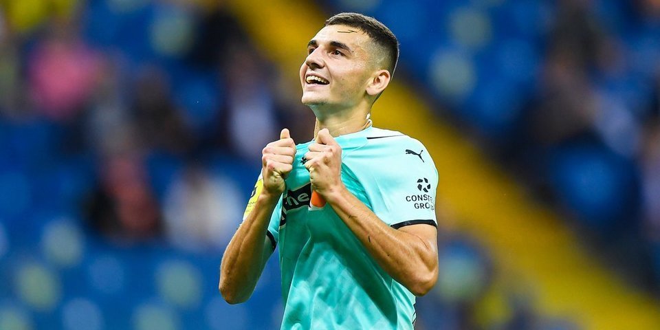 Пресс-атташе 