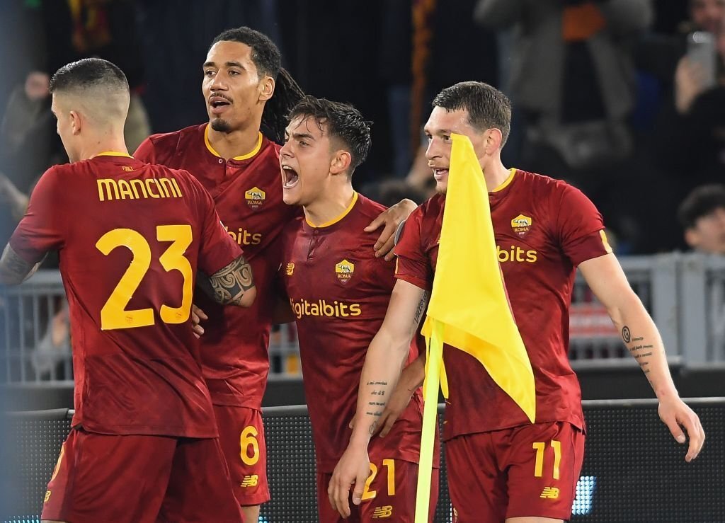 Голы Белотти и Дибалы принесли 