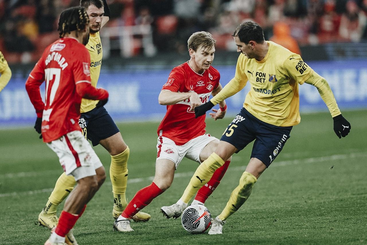 Гол Мохеби с пенальти принес 