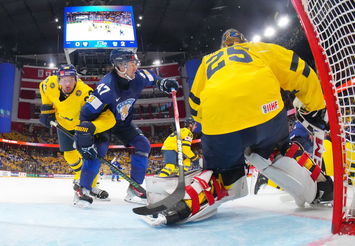 Швеция переиграла Финляндию на чемпионате мира