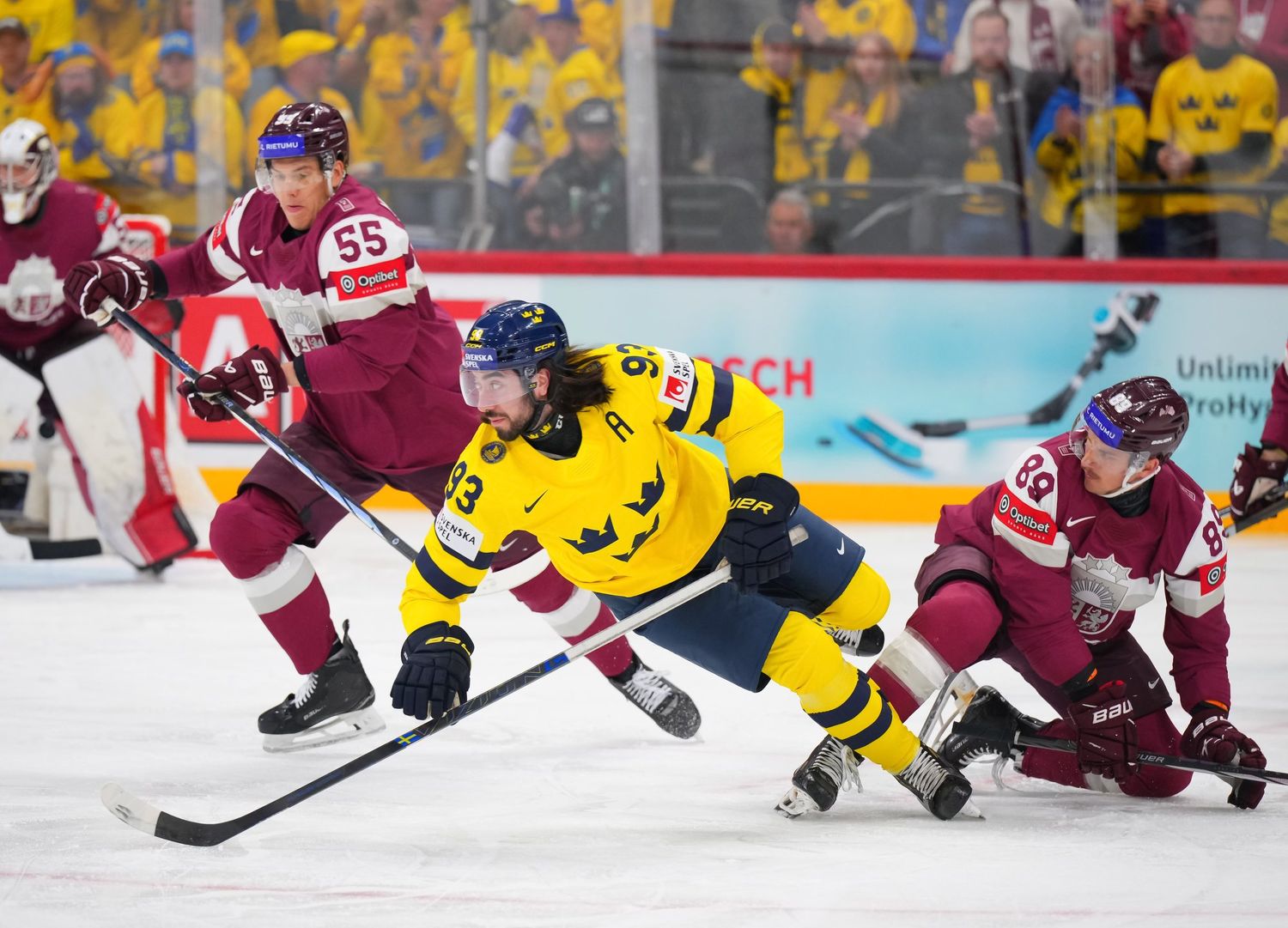 Швеция всухую обыграла Латвию