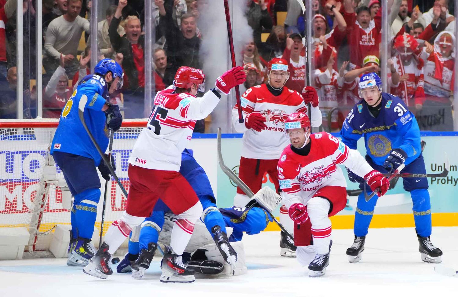 Сборная Казахстана проиграла Дании