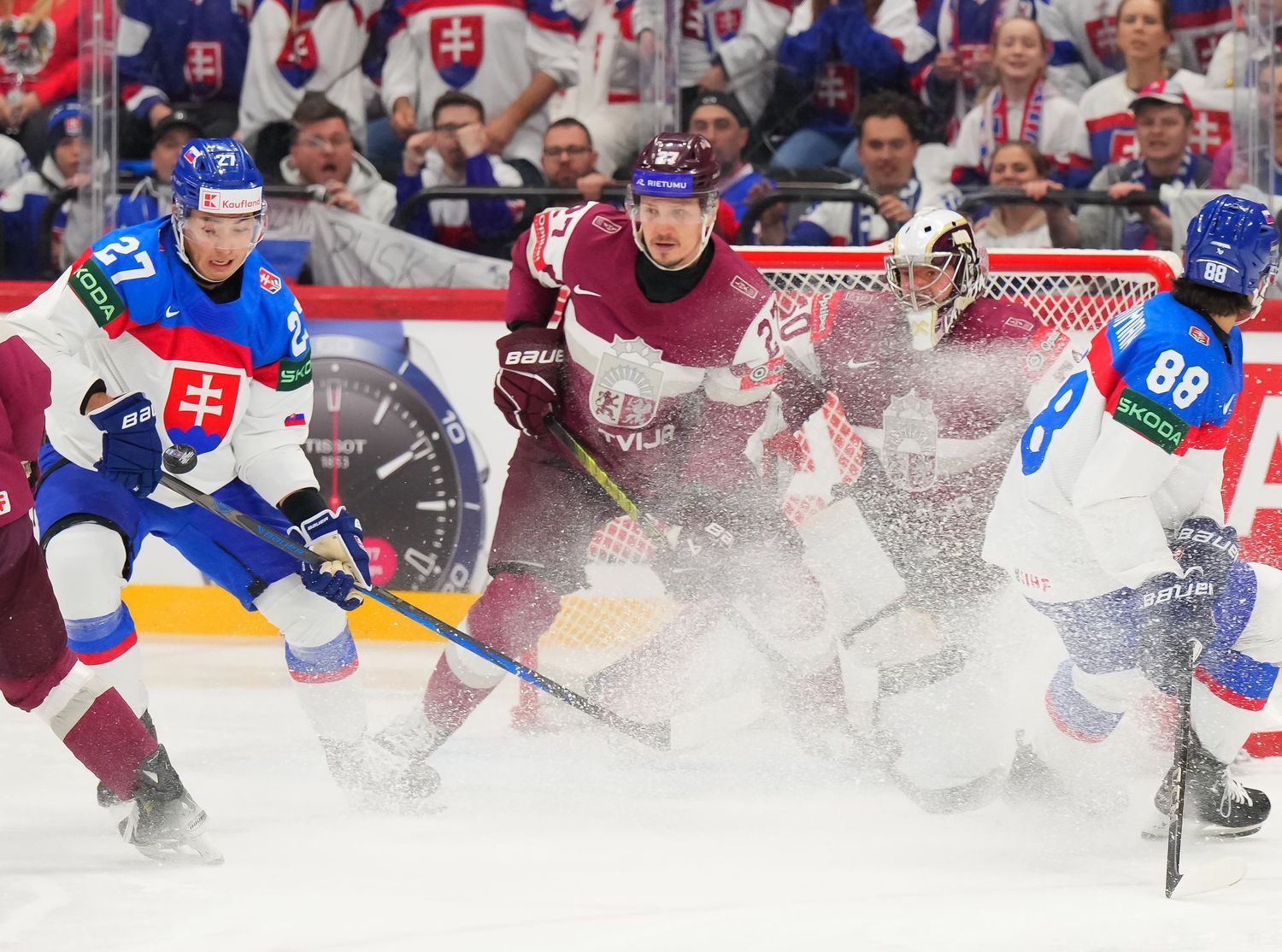Словакия проиграла Латвии на чемпионате мира