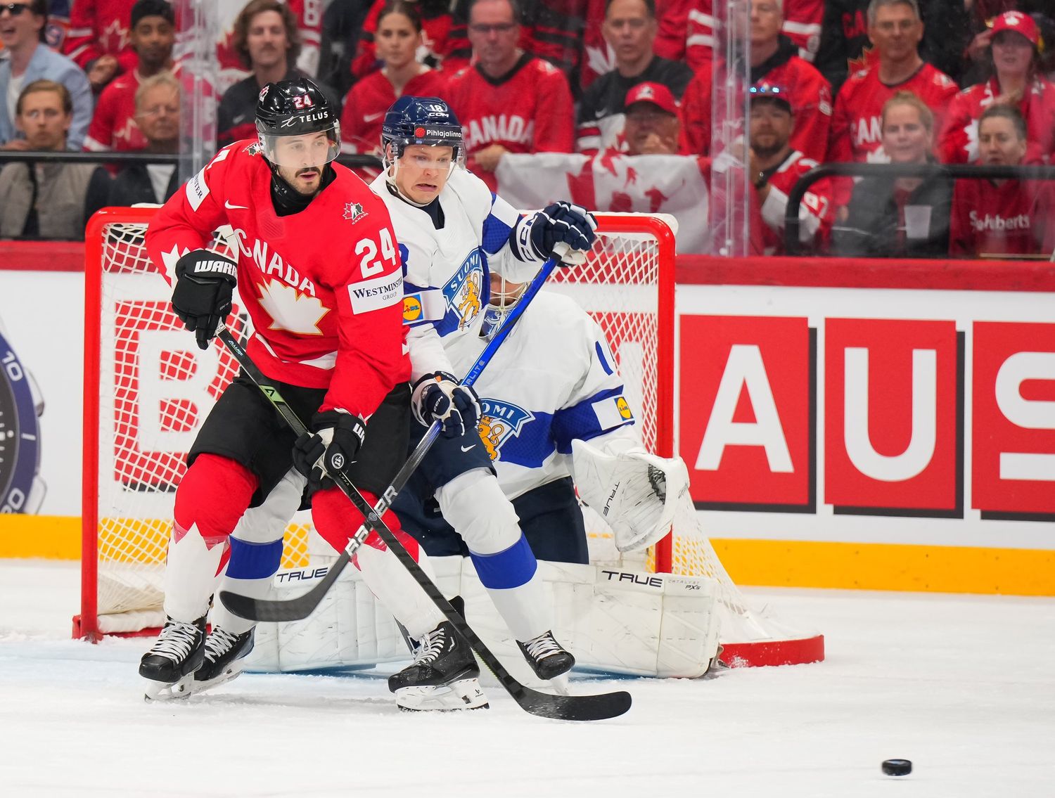 Финляндия в серии буллитов взяла верх над Канадой