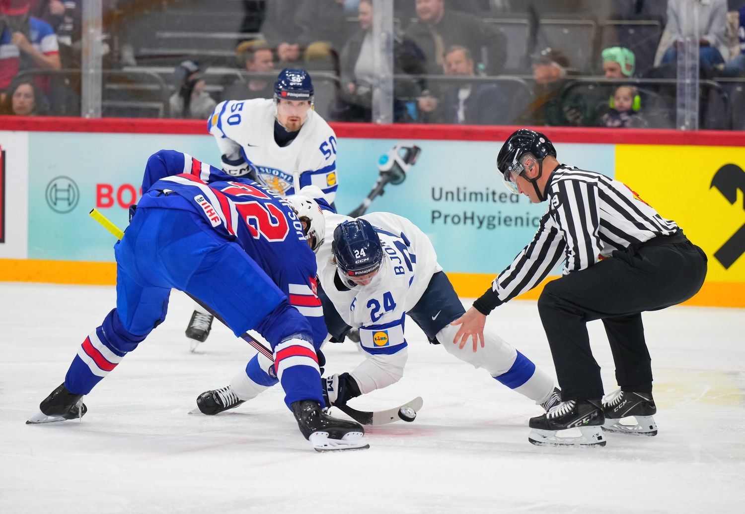 США уверенно переиграли Финляндию