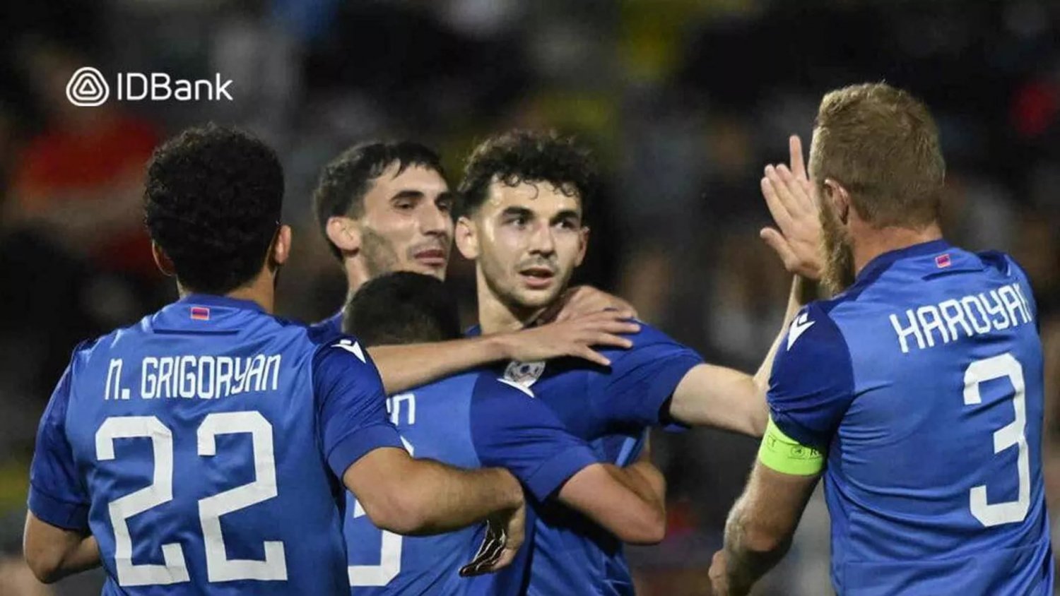 Дубль Сперцяна помог Армении сыграть вничью с Черногорией