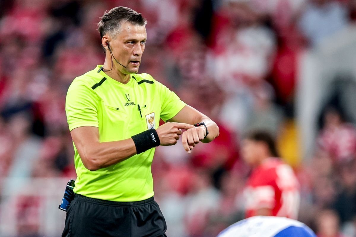 Казарцев, судивший матч 