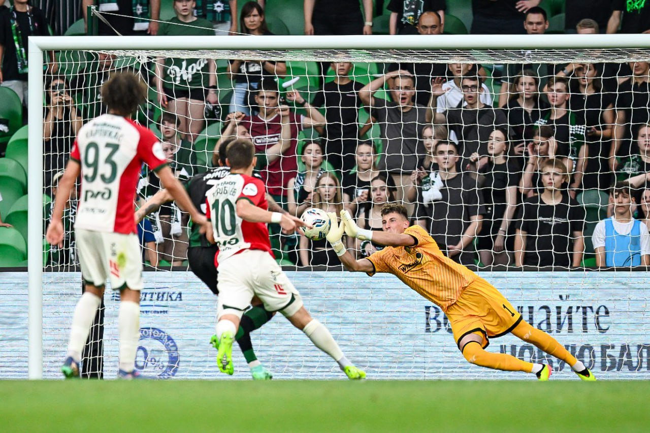 Дубль Батракова принес 