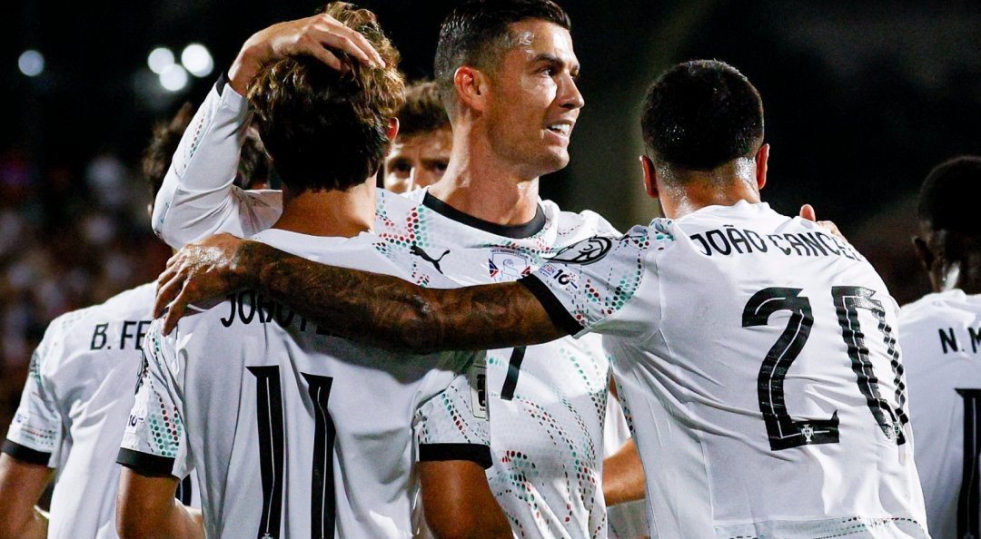 Дубль Роналду помог Португалии разгромить в гостях сборную Армении