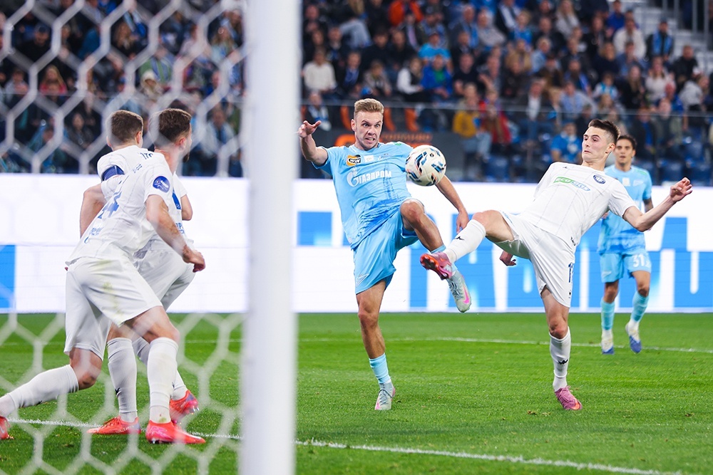 Покер Глушенкова и гол Соболева принесли 