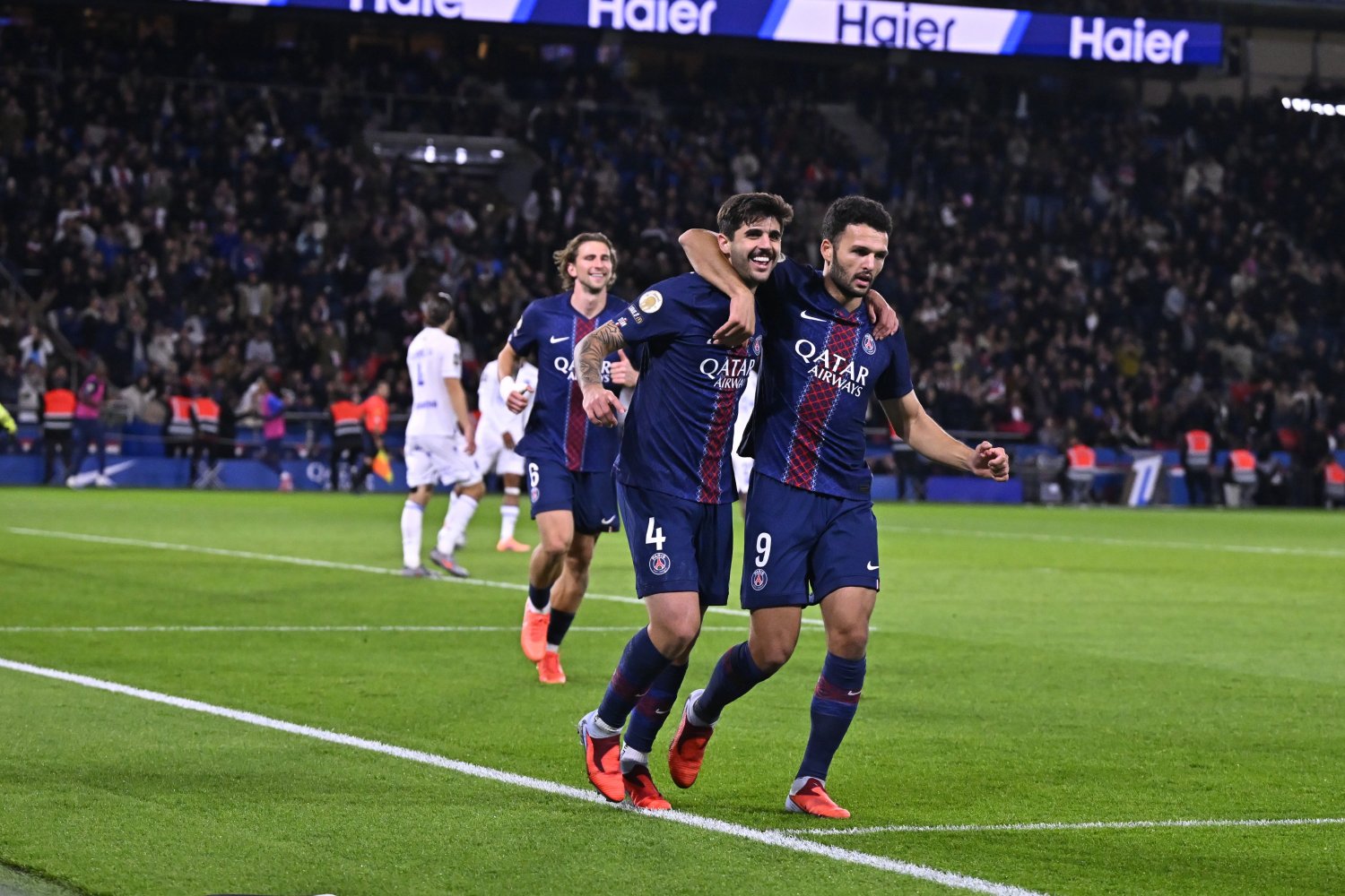 Дебютный гол Забарного помог 