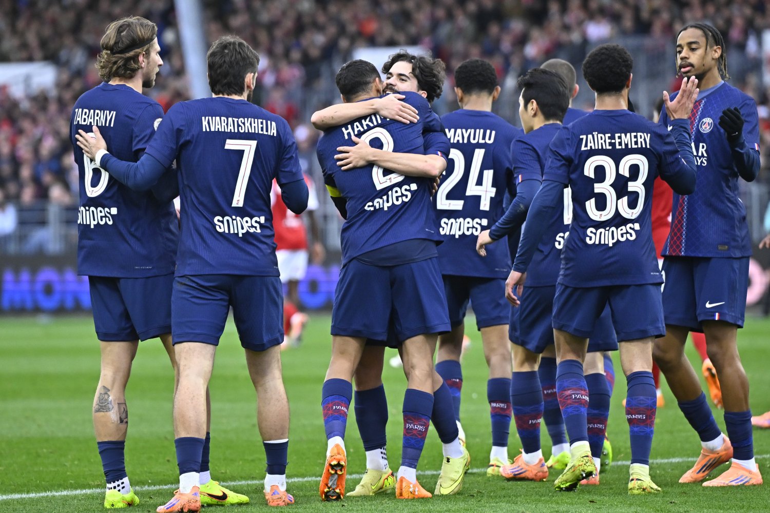 Дубль Хакими помог 