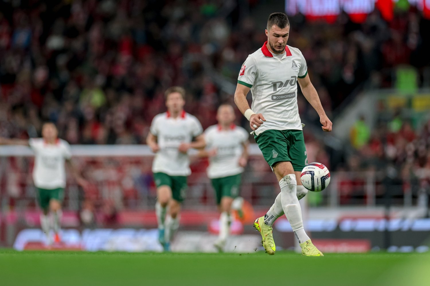 Гол с пенальти Комличенко принёс победу 