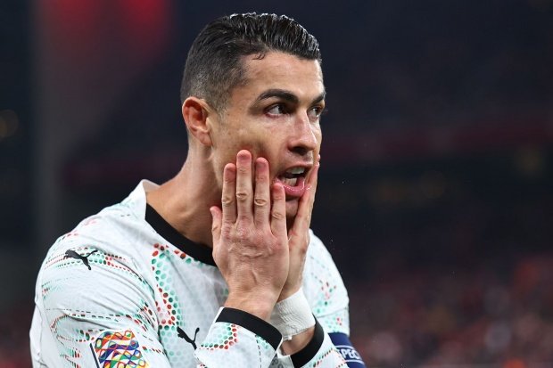 Сборная Ирландии победила Португалию. Роналду заработал удаление