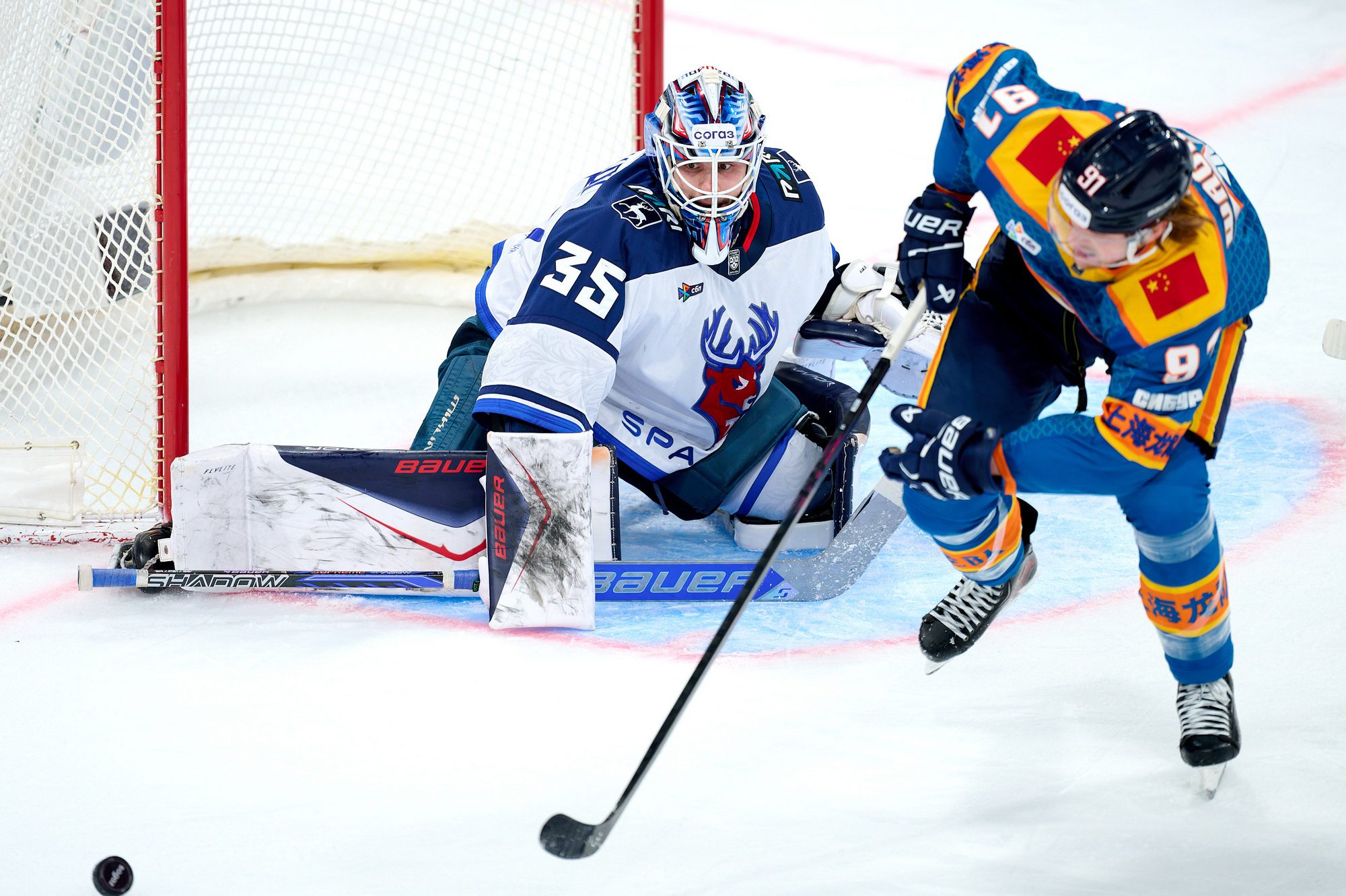 Шанхай Дрэгонс в серии буллитов уступили Торпедо