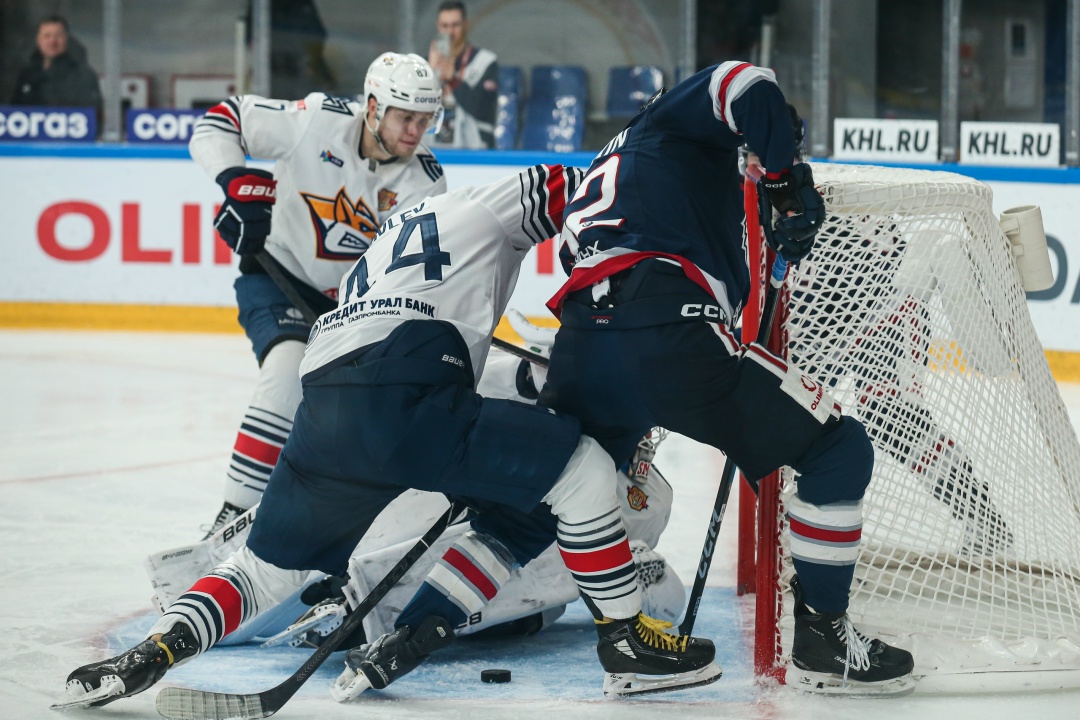 Металлург в овертайме проиграл Нефтехимику