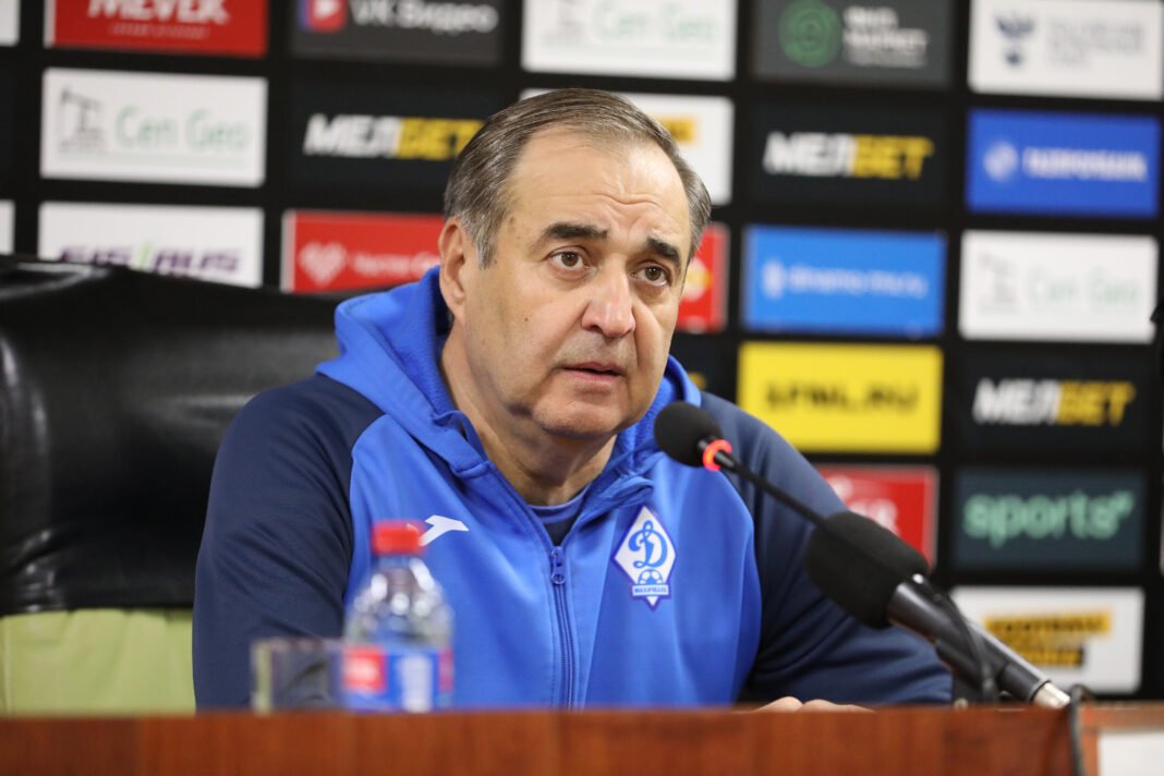 Махачкалинское Динамо объявило об отставке главного тренера Биджиева