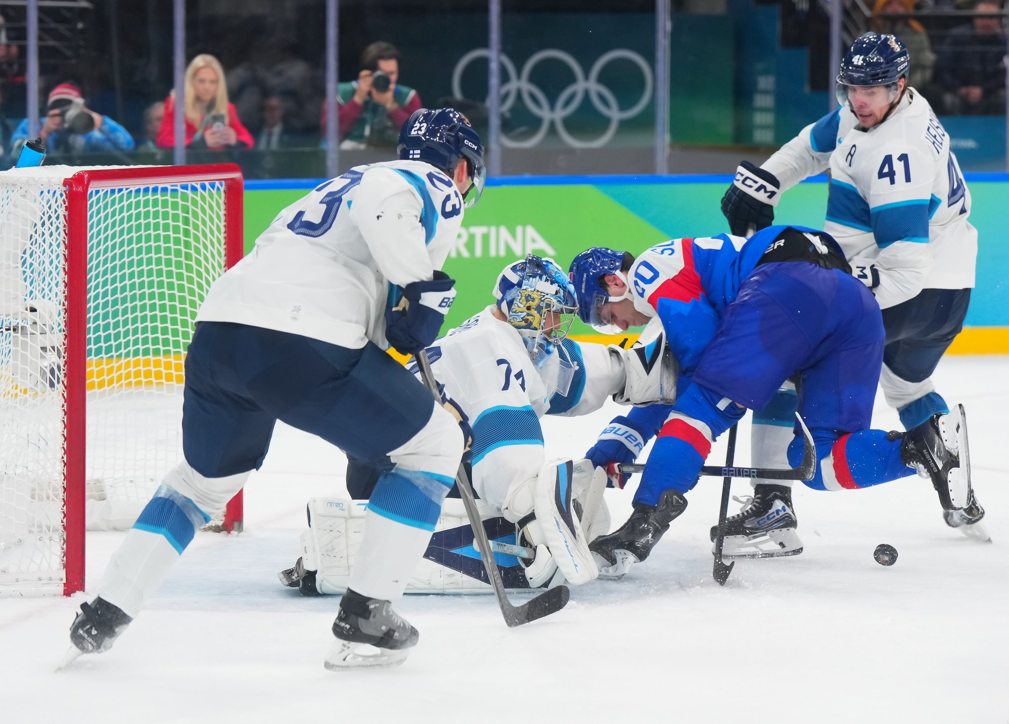 Финляндия разгромила Словакию и завоевала бронзовые медали Олимпиады